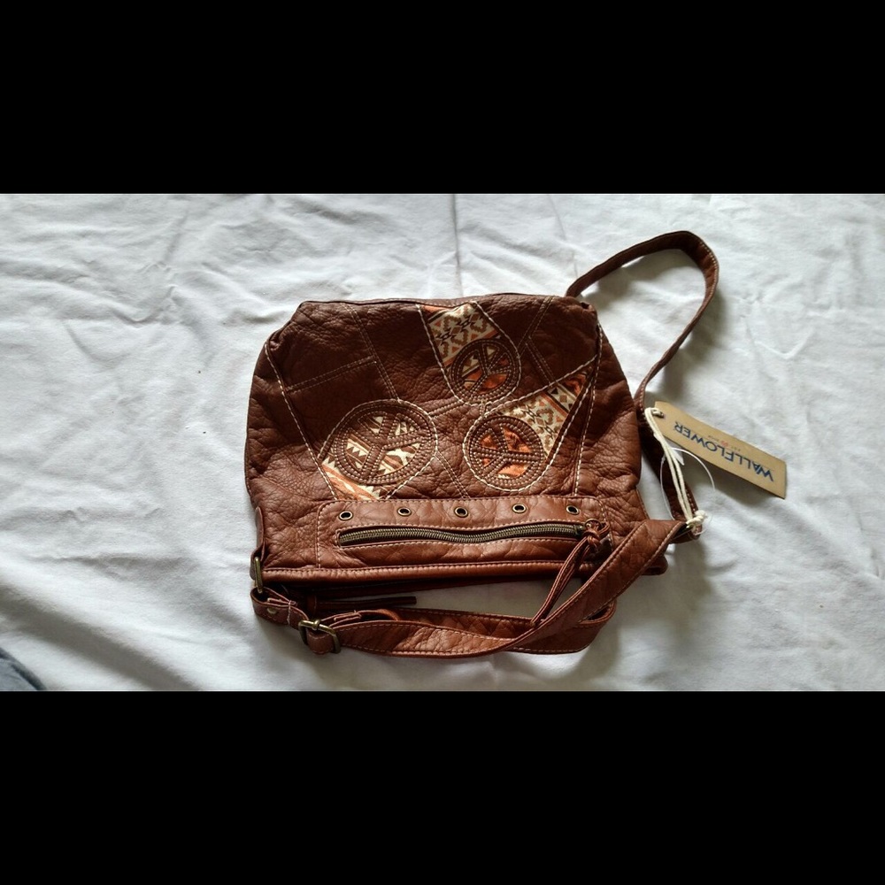 Wall flower xbody handbag